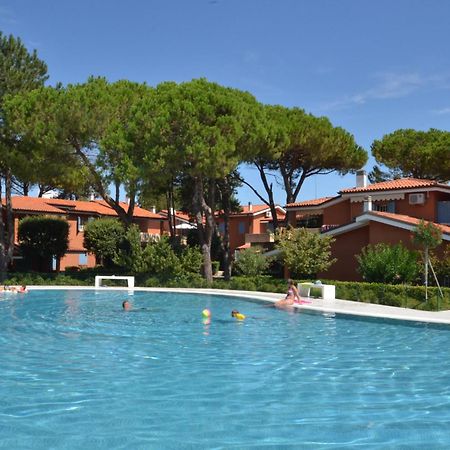 Villaggio Euro Residence Club Бибионе Экстерьер фото