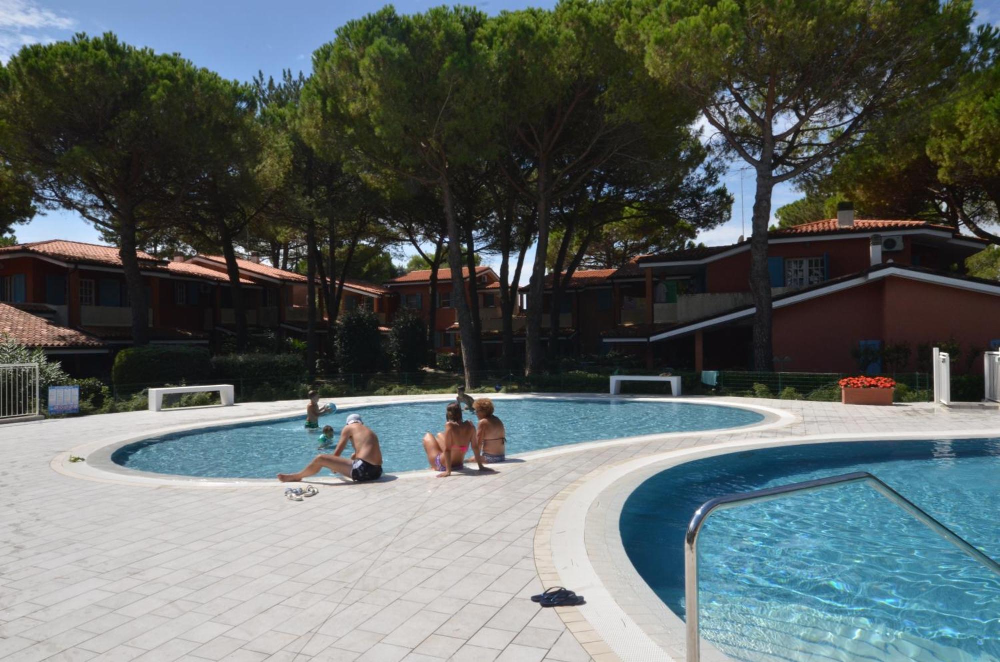 Villaggio Euro Residence Club Бибионе Экстерьер фото